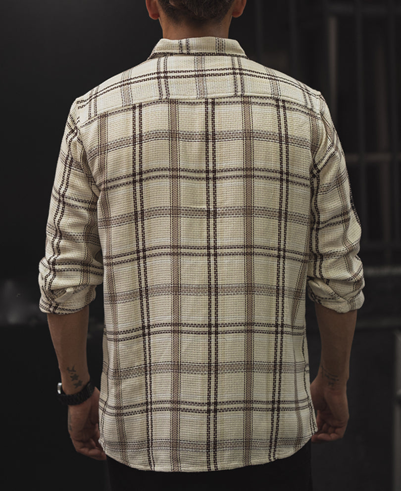 Off White Double Pockets Checks Regular Fit Full Sleeves Shirt