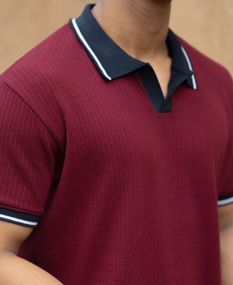 Wine Contrast Collar T-Shirt