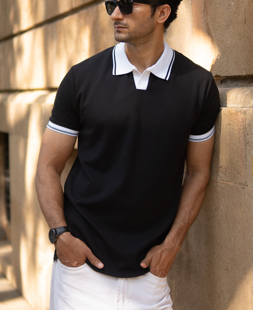Black Contrast Collar T-Shirt