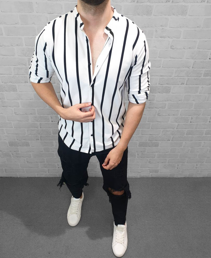 Urban black and white stripes full sleeves tshirt