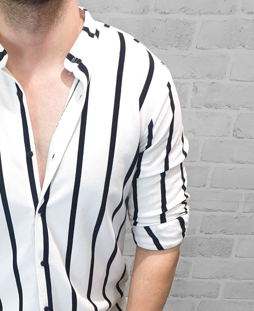 Urban black and white stripes full sleeves tshirt