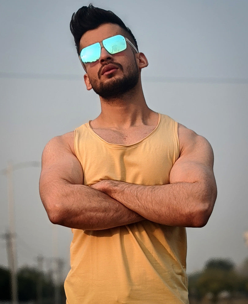 Plain Light Yellow Sando