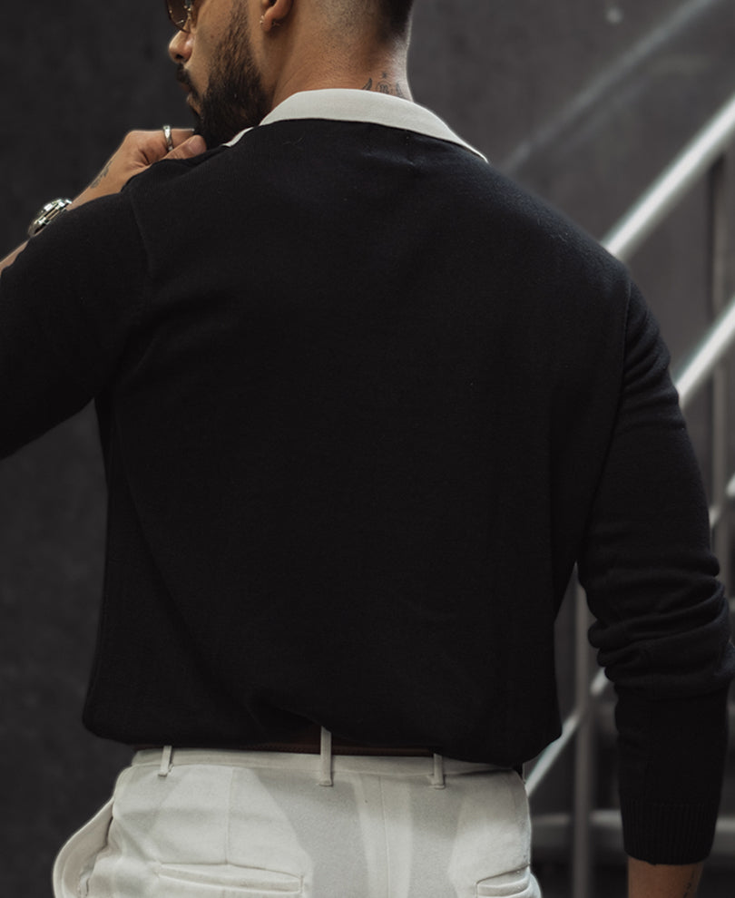 White and Black Knitted Regular Fit Full Sleeves Zipper T Shirt