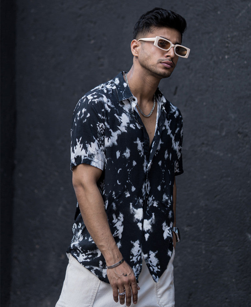 Black And White Tie-Dye Print Half Sleeves Shirt