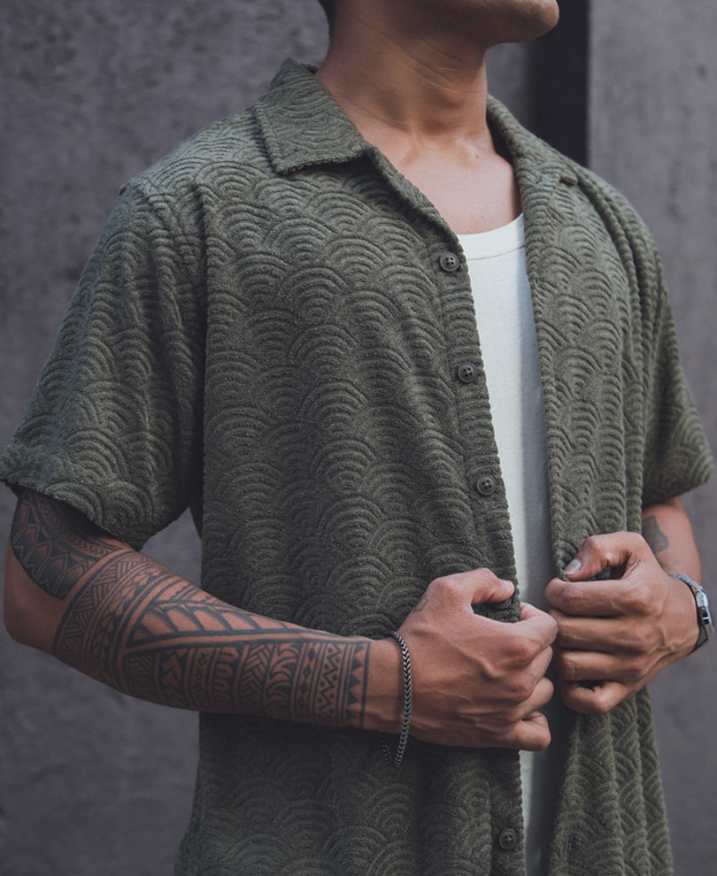 Green Structured Regular Fit Half Sleeves Shirt