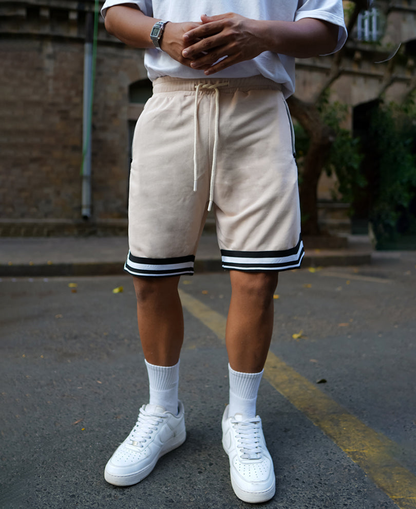 Cream Baggy Fit Shorts with Pocket Chain