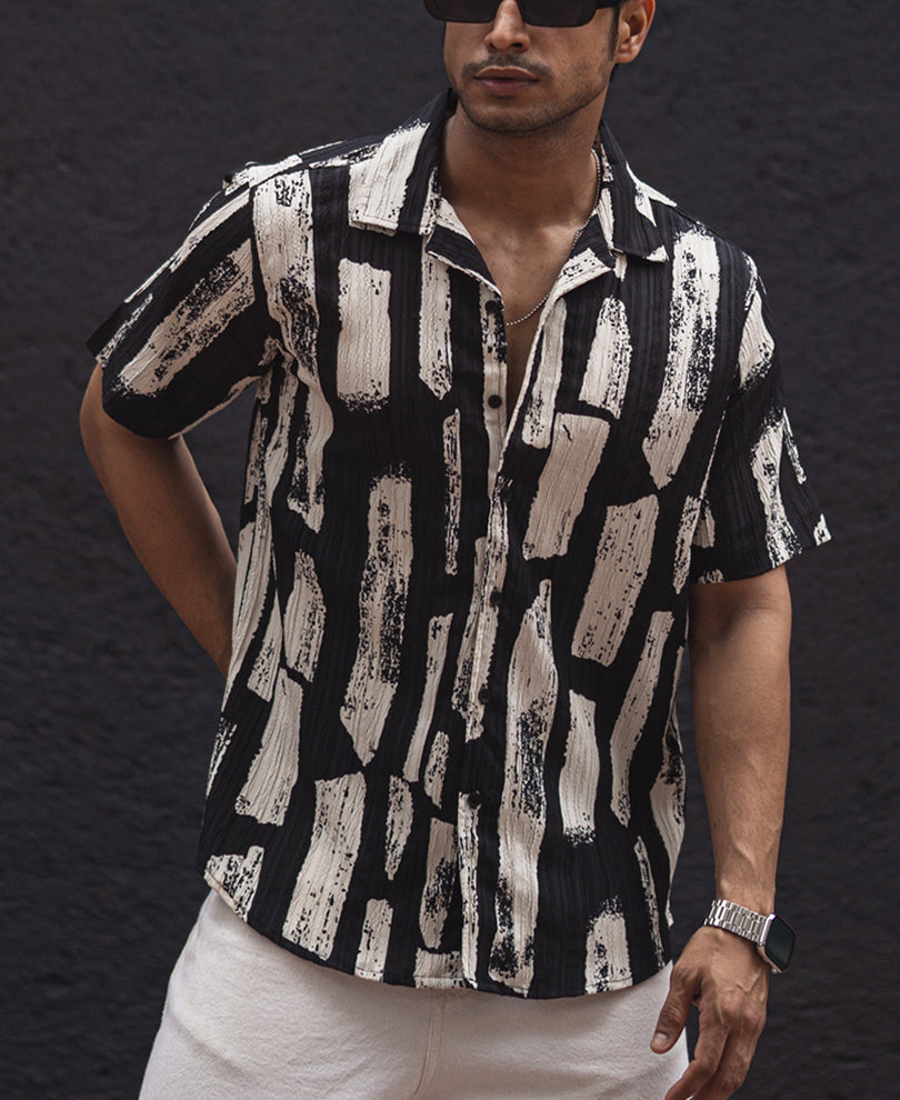 Black and Off White Printed Regular Half Sleeves Shirt