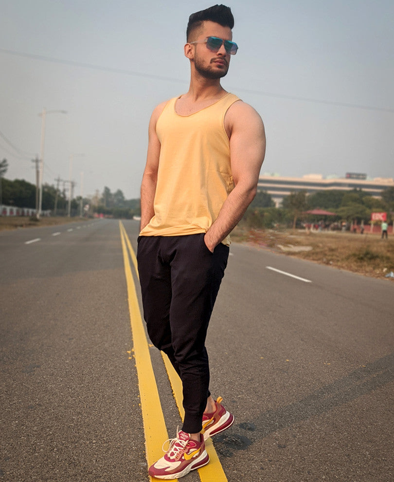 Plain Light Yellow Sando